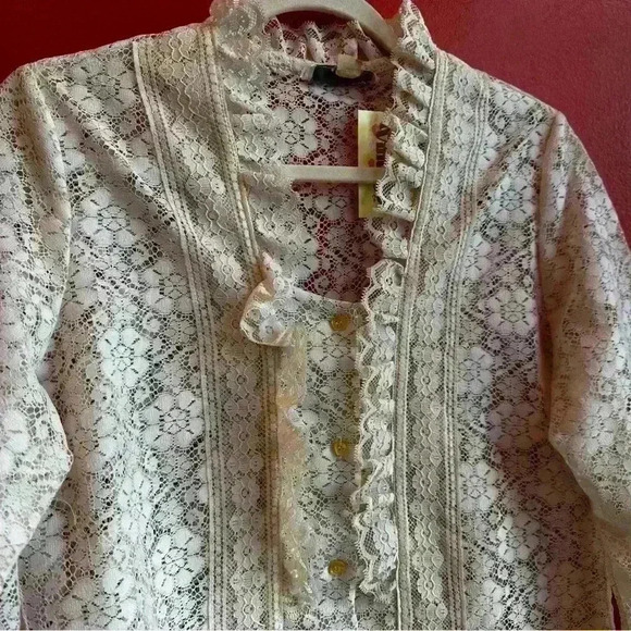 Vintage 70’s long sleeve lace top with ruffle - Picture 6 of 8